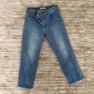 Levi’s Wedgie Straight Cropped Jeans Size 28